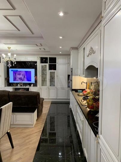 3-к. квартира, 72 м², 7/10 эт.