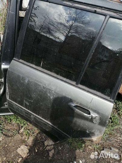 Дверь зад левая на Тойота LC 100