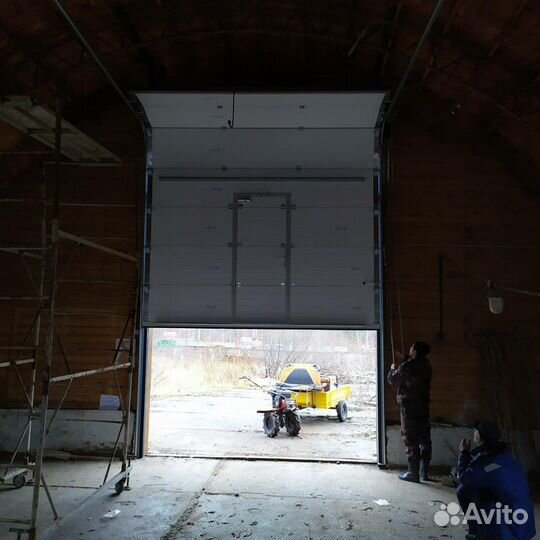 Ворота секционные теплые