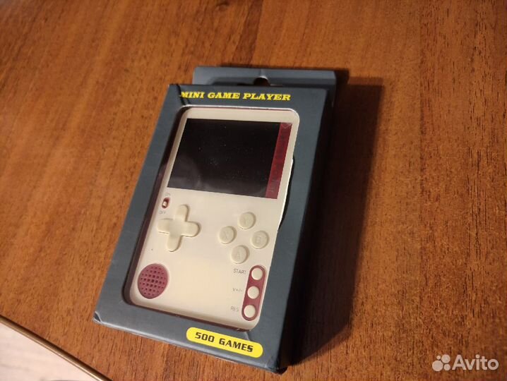 Портативная ретро консоль 500 игр