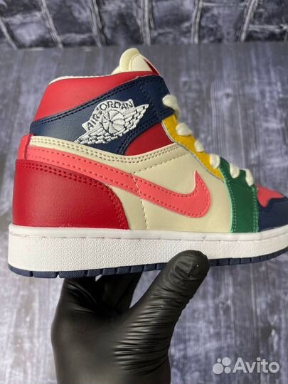 Nike air Jordan 1 Mid р.36,38,39,41 кожа/осень