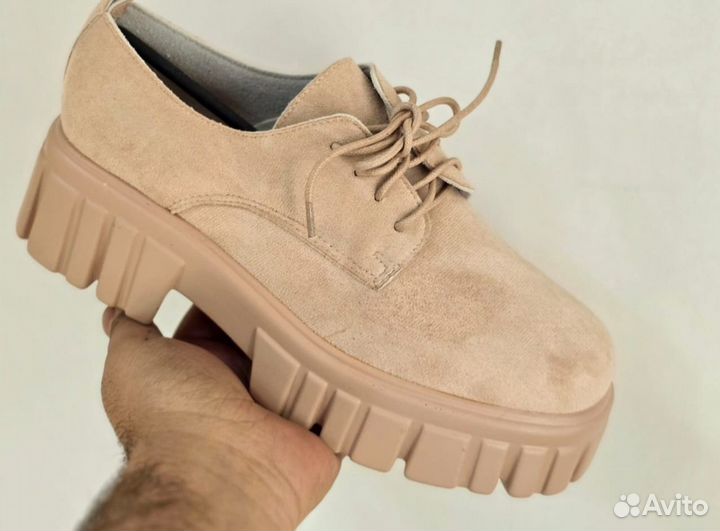 Лоферы женские бежевые