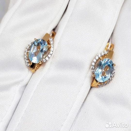 Золотые серьги с топазом