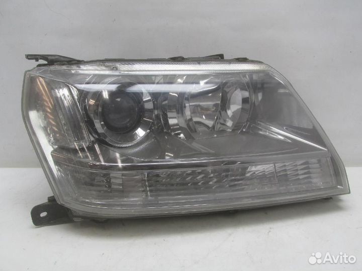 Фара правая Suzuki Grand Vitara