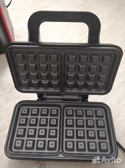 Вафельница hoffek