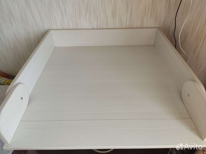 Пеленальный столик