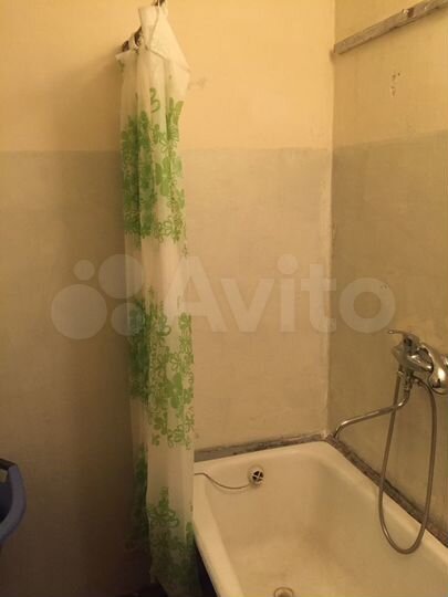 2-к. квартира, 52 м², 2/5 эт.