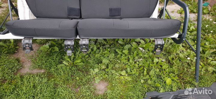 Заводское пенолитьё с обивками лада гранта