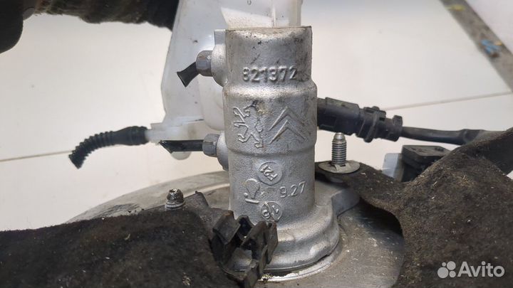 Цилиндр тормозной главный Peugeot 3008 2020, 2021