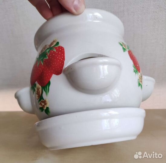 Горшок керамический для клубники белый