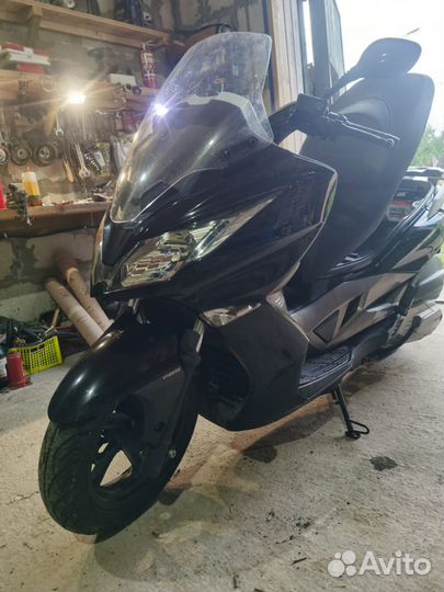 Kawasaki J300