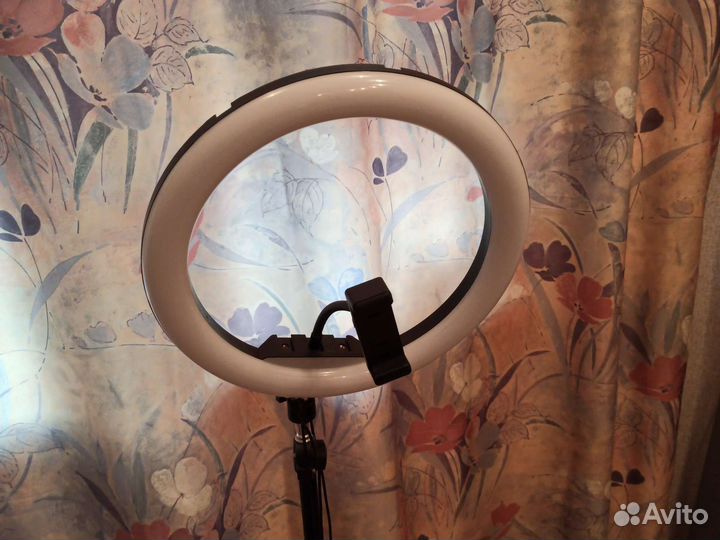 Кольцевая лампа 33 см