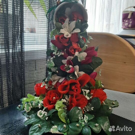 Парящая чаша