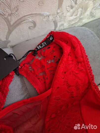 Платье красное новое рыбка