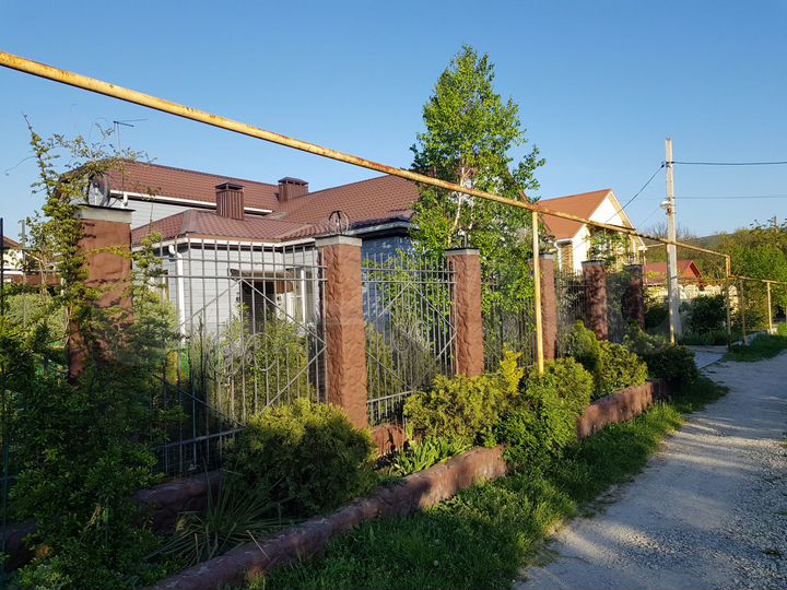 Дом 350 м² на участке 7 сот.