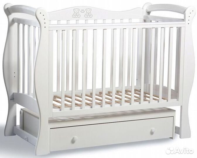 Детская кроватка из массива Бука 