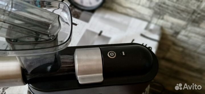 Шнековая соковыжималка Philips HR1947 Avance Colle