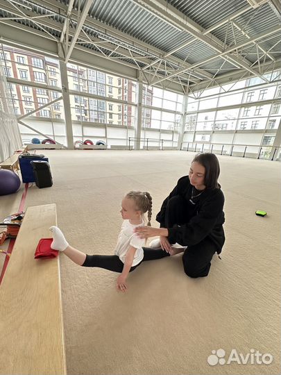 Тренер по художественной гимнастике