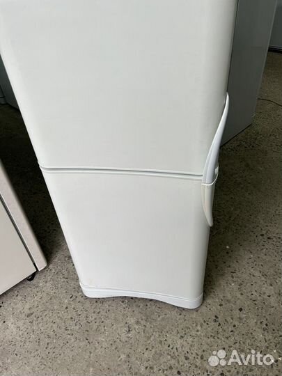 Холодильник Indesit (No Frost)