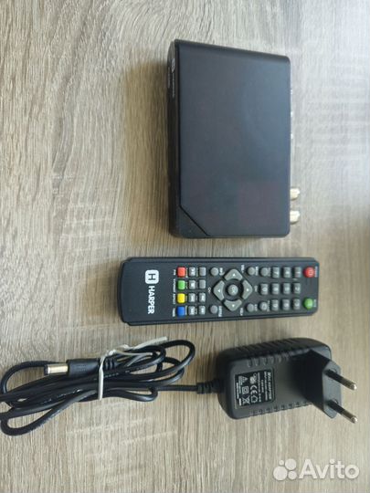 Приставка для цифрового тв harper HDT2-1005