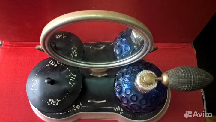 Старинный парфюмерный набор