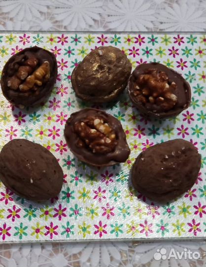 Шоколадный грецкий орех