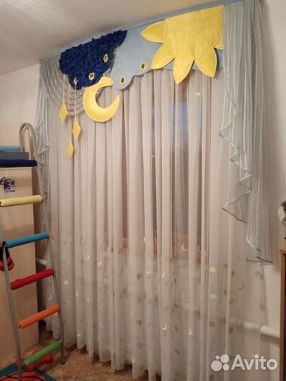 Шторы с жёстким ламбрекеном в детскую