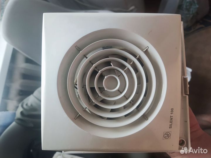 Вентилятор вытяжной silent 100 б/у