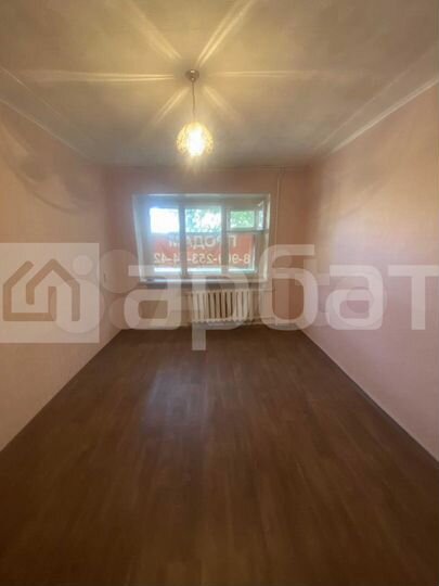 Комната 13 м² в 1-к., 2/4 эт.