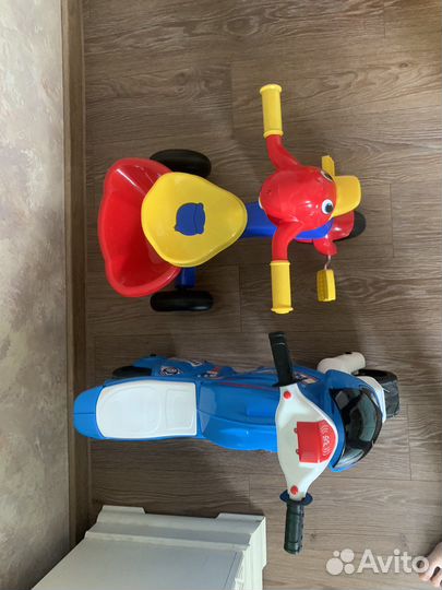 Детский мотоцикл и трехколесный велосипед