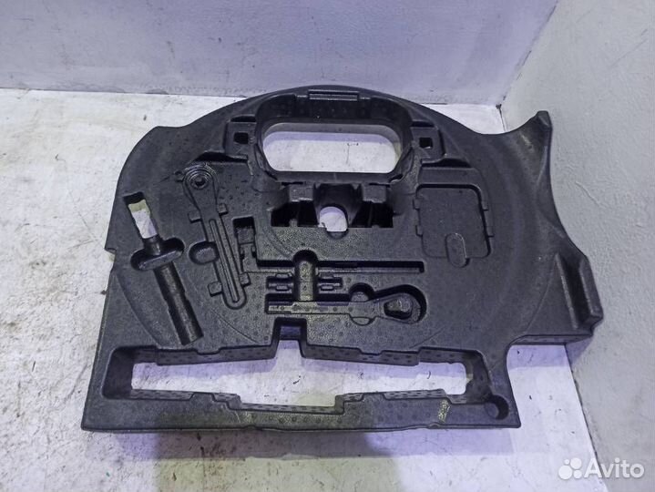 Ящик под инструмент A1668990600