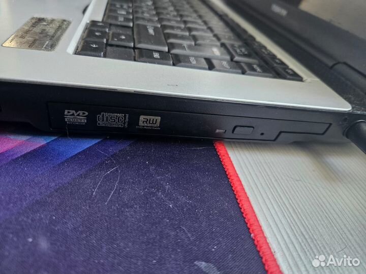 Ноутбук toshiba