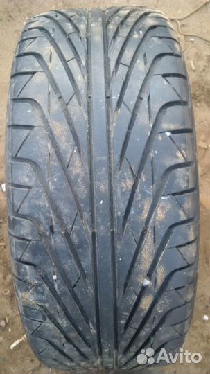 Triangle TR968 215/40 R17