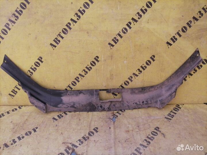 Накладка рамки радиаторов Audi Q7 (4L) 2005-2015