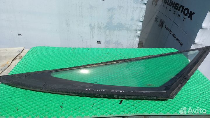 Форточка передняя правая Chevrolet Lumina