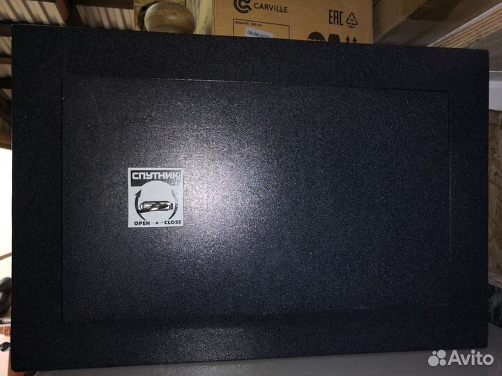 Сейф металлический