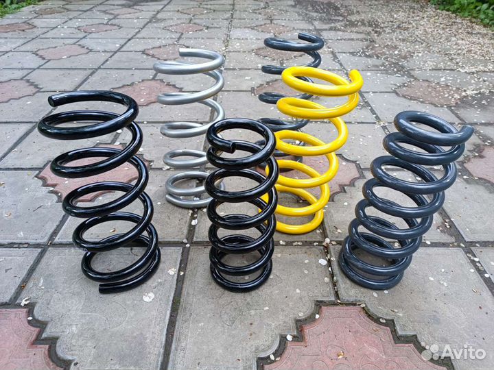 Пружины Mitsubishi Pajero 2, 3, 4 OBK (Новые)