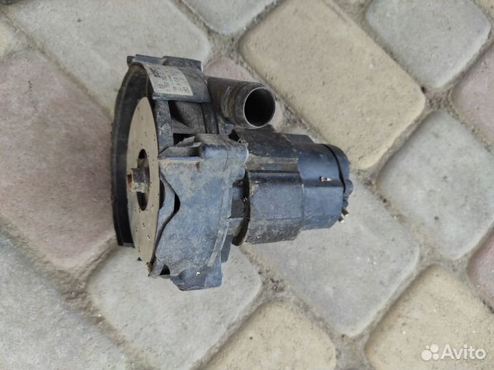 Насос воздушный Mercedes Benz W211