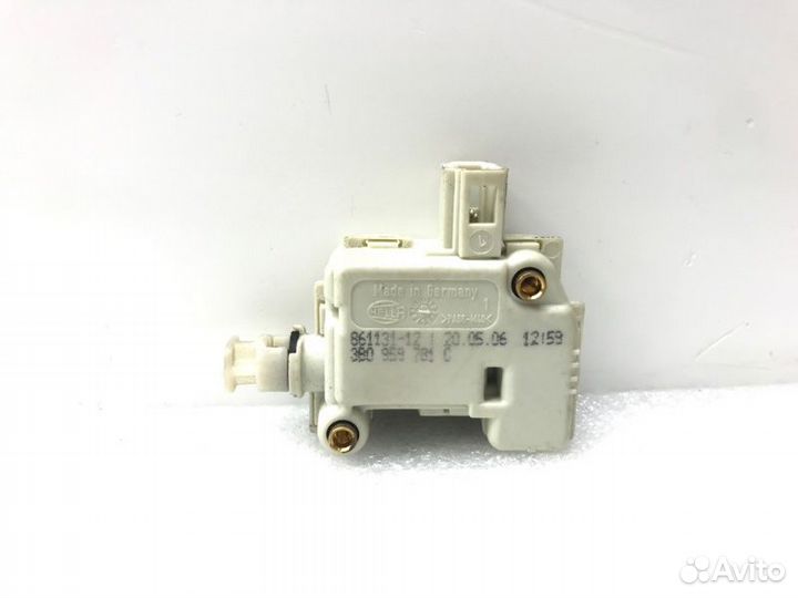 Активатор замка багажника Volkswagen Polo 2008