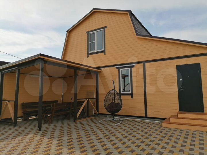 Дом 100 м² на участке 1 сот.