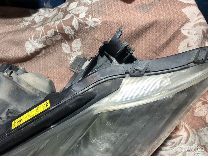 Фары пара с дефектами Toyota Crown GRS200 4Grfse