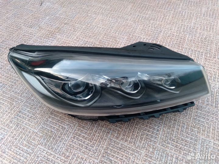 Фара правая LED 92102C5620 Kia Sorento 2019г