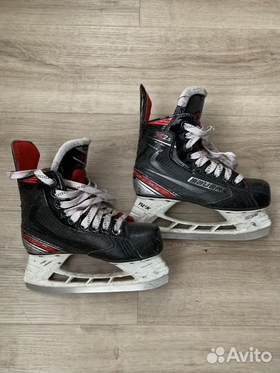 Хоккейные коньки bauer