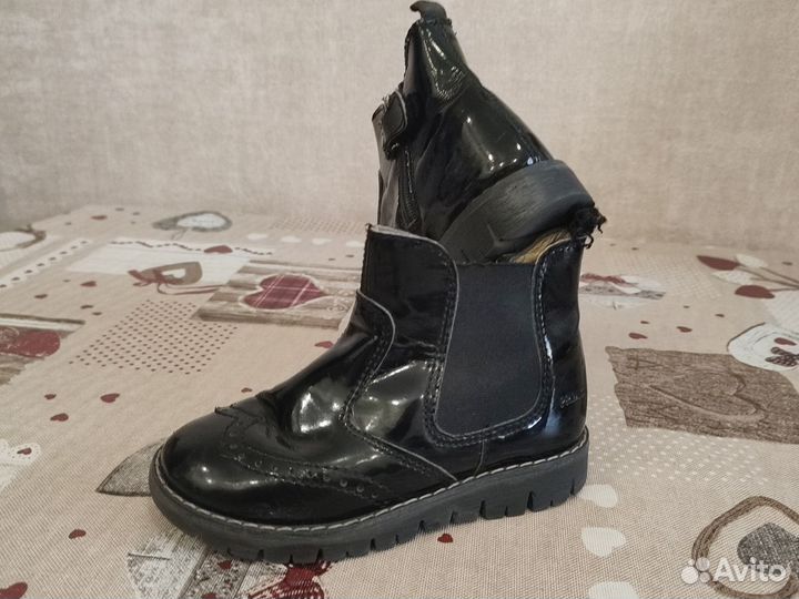 Детские ботинки