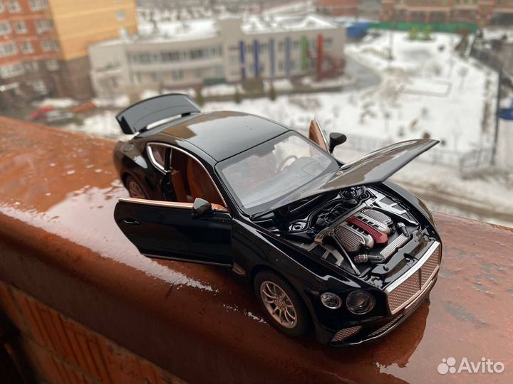Модель металлическая Bentley Continental GT Черный