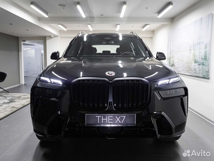 BMW X7 3 AT, 2022
