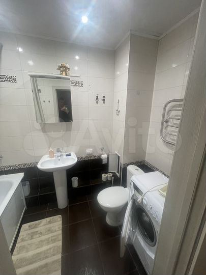 1-к. квартира, 42 м², 8/8 эт.