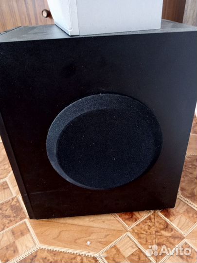Музыкальный центр с сабвуфером
