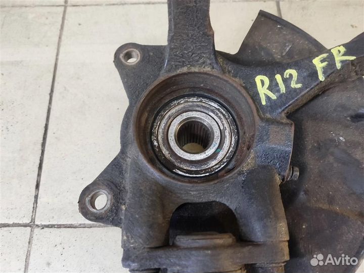 Кулак передний правый KIA Sportage 2 (KM) 2008