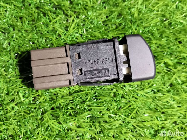 Кнопка обогрева стекла Fiat ulysse 1